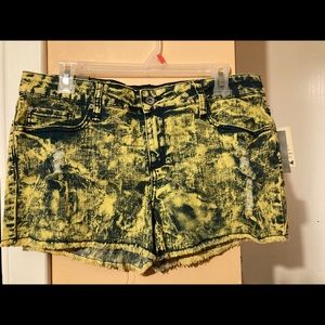 Lovesick acid wash shorts size 13